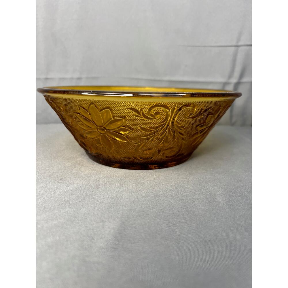 Vintage Indiana Glass Amber Tiara 8.5" Bowl